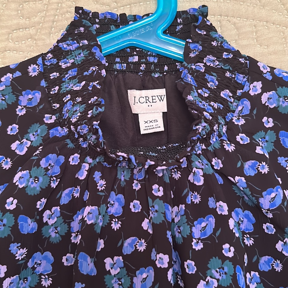Jcrew xxs blu black flowers blouse